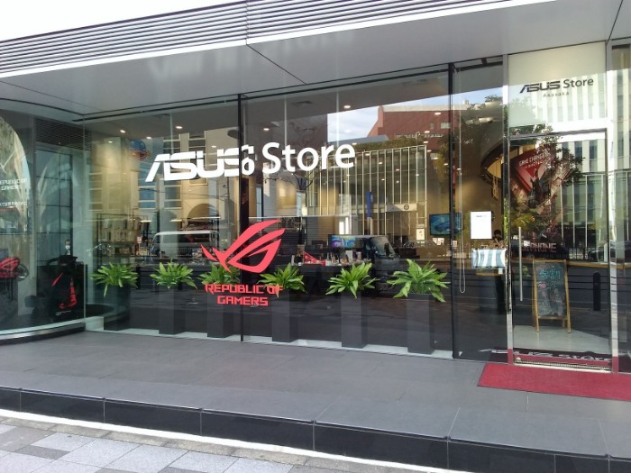 asus akasaka